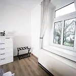 ►top Nähe Porsche, Flughafen, Messe&bmw◄ Apartment *