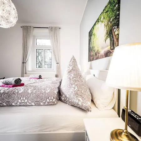 ►top Naehe Porsche, Flughafen, Messe & Bmw◄