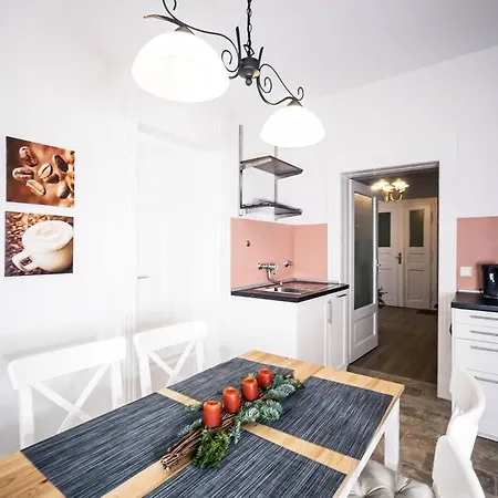 ►top Naehe Porsche, Flughafen, Messe & Bmw◄ לייפציג